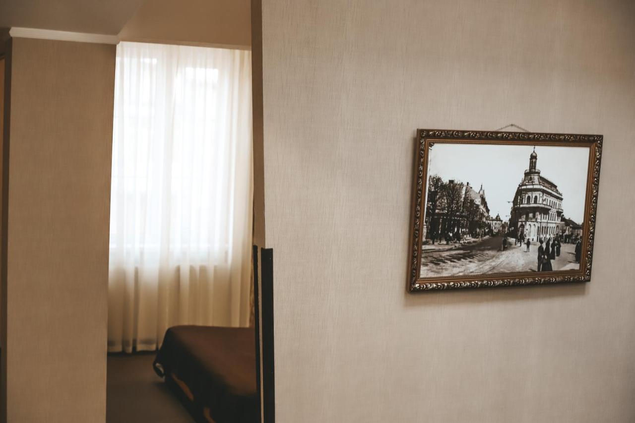 Georg Palace Hotel Chernivtsi Exterior foto